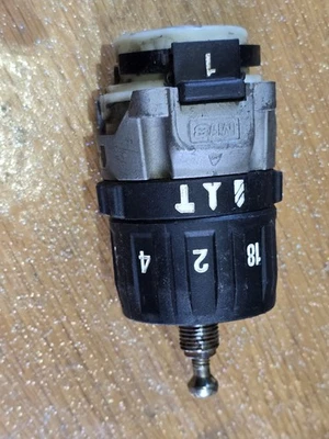 MILWAUKEE M18BPD Gearbox With Out Chuck See Pictures - Image 1 of 4