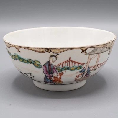 Antiguo cuenco de paisaje dorado figura rosa familia exportación china 5 1/2" Qing Foto 1 de 4