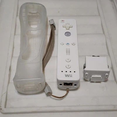 OEM Official Controller Wii/Wii U Remote White Wiimote & Motion Plus Adapter - Image 1 of 4
