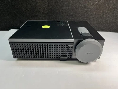 Dell 1610HD DLP Projector 3500 ANSI WXGA Professional 3D HDMI w/89 Lamp Hours - Image 1 of 4