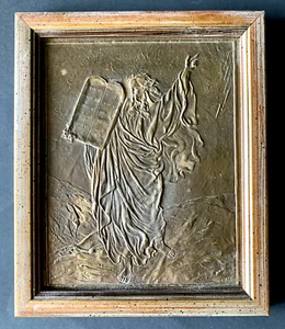 MOSÈ CHE TIENE I DIECI COMANDAMENTI SCULTURA IN BRONZO RILIEVO INCORNICIATA 7 3/4 X 9 1/2" - Foto 1 di 5