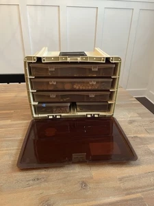 Riesiges Bastler Set Schmuckherstellung Zubehör Perlen Schmuck Clips + Contico Box - Bild 1 von 9