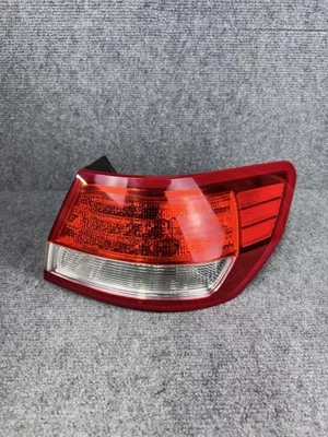 Lincoln MKZ 2010-2012 luz trasera derecha lado pasajero LED probada Foto 1 de 4