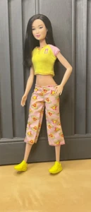 Barbie Karriere Haustier Tierarzt Puppe Asiatisch - Bild 1 von 17