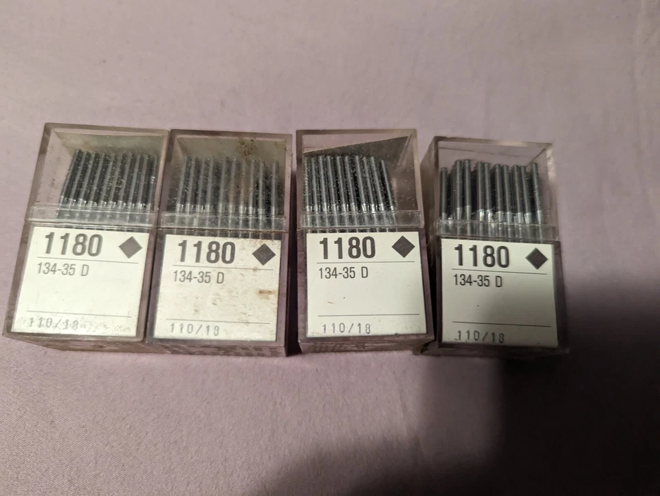 4 Beka 1180/134-35D. Agujas para máquina de coser 110/18. De venta inmobiliaria. Foto 1 de 4