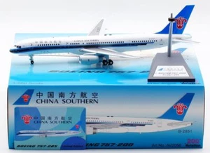 B757-28S CHINA SOUTHERN AIRLINES REG: B-2851 MIT STÄNDER - AVIATION 200 AV2056 1/200 - Bild 1 von 16