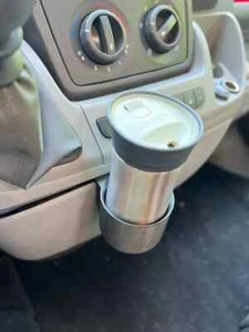 Getränkehalter für Fiat Ducato, Peugeot Boxer, Citroen Relais Van Handschuhfach - massiv - Bild 1 von 3