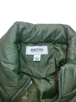 MENS Green Reaction from Kenneth Cole, Large outer wear vest - Image 1 of 4