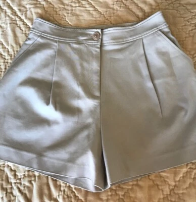 Lovely Emporio  Armani Women’s shorts, Light Beige, Size 44, Pockets. - Image 1 of 4