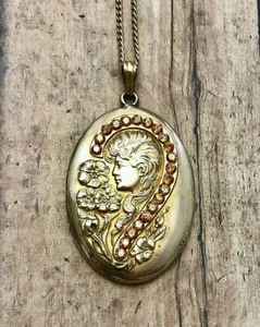 Medallón de diamantes de imitación chapado en oro estilo "Art Nouveau" de la década de 1950 con cadena GF (GFL7) - Imagen 1 de 7