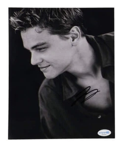 Leonardo DiCaprio Signed 8x10 Photo (AutographCOA) - Bild 1 von 2
