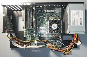 ASUS P4BLX AGP ATX Testbench P4 478 1,7GHz 512MB 80GB Radeon 9200 CDRW WinXP DOS - Bild 1 von 17