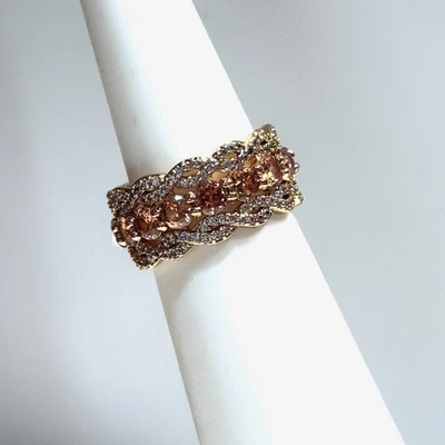 Anillo Bomb Party Talla 8 "Life Well Lived" Topacio Ahumado Oscuro y Circonita Dorada Foto 1 de 4