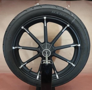 Llanta delantera Michelin 09-22 Harley Davidson Iron 883 XL883N (DOBLADA) - Imagen 1 de 16