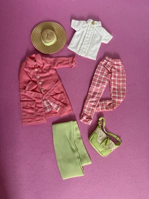 Silkstone Barbie Fashion Model Collection COUNTRY BOUND Outfit Accessories 2001 - Image 1 of 3