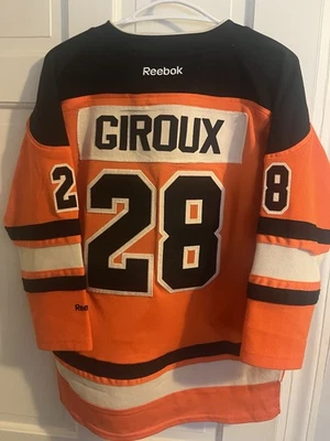Philadelphia Flyers Claude Giroux Jersey Winter Classic Youth L/XL - Image 1 of 2