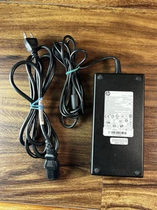 Adaptateur secteur externe 90 watts authentique Hewlett Packard HP modèle 5066-2164 - Photo 1/6