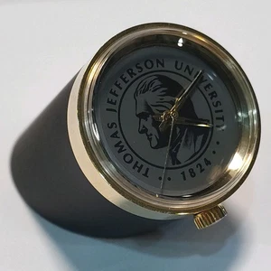 Thomas Jefferson University Briefbeschwerer Uhr Hongkong *wie besehen bitte lesen - Bild 1 von 9