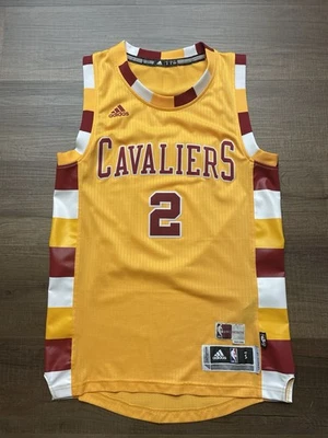 Camiseta Adidas Kyrie Irving Cleveland Cavaliers Swingman HWC 2004-2005 Foto 1 de 4