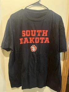 T-shirt vintage Gildan South Dakota Coyotes, unisex grande - Foto 1 di 3