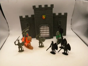 Set gioco attacco castello vintage castello, cavalieri, cavalli - Foto 1 di 4