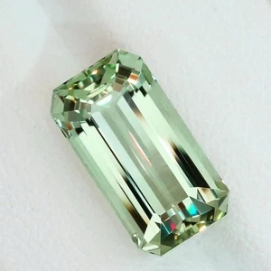 9,25 ct DELIZIOSO ALLUNGATO TAGLIO SMERALDO MADAGASCAR NATURALE RICCO BERILLA VERDE - Foto 1 di 1