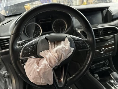 VOLANTE INFINITI QX30 2018 - Imagem 1 de 4