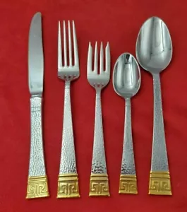Dynasty Gold Helmick / ONC acciaio inox 5 pezzi posto mai usato 9538 - Foto 1 di 8