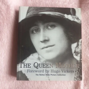 The Queen Mother by Hugo Vickers Paperback. - Picture 1 of 1