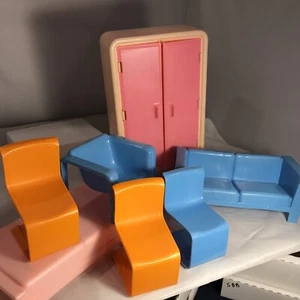 Vintage Barbie 7 Pc Furniture Lot Couch Chair Pink Bed Closet 1973 Mattel F95 - Picture 1 of 3