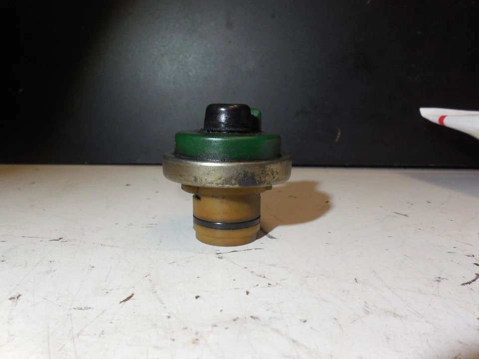 Modulador de vacío de transmisión automática 1262702679 86-91 Mercedes Benz W126 420SEL Foto 1 de 4