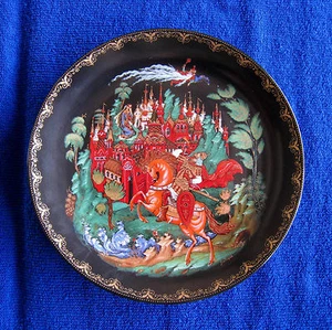 Piatto dipinto a mano TIANOX - RACCONTO RUSSO "RUSLAN e LUDMILLA" - Foto 1 di 5