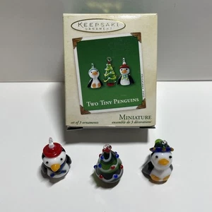 Vintage Hallmark due piccoli pinguini miniatura 3 ornamenti in scatola Hal-1 - Foto 1 di 9