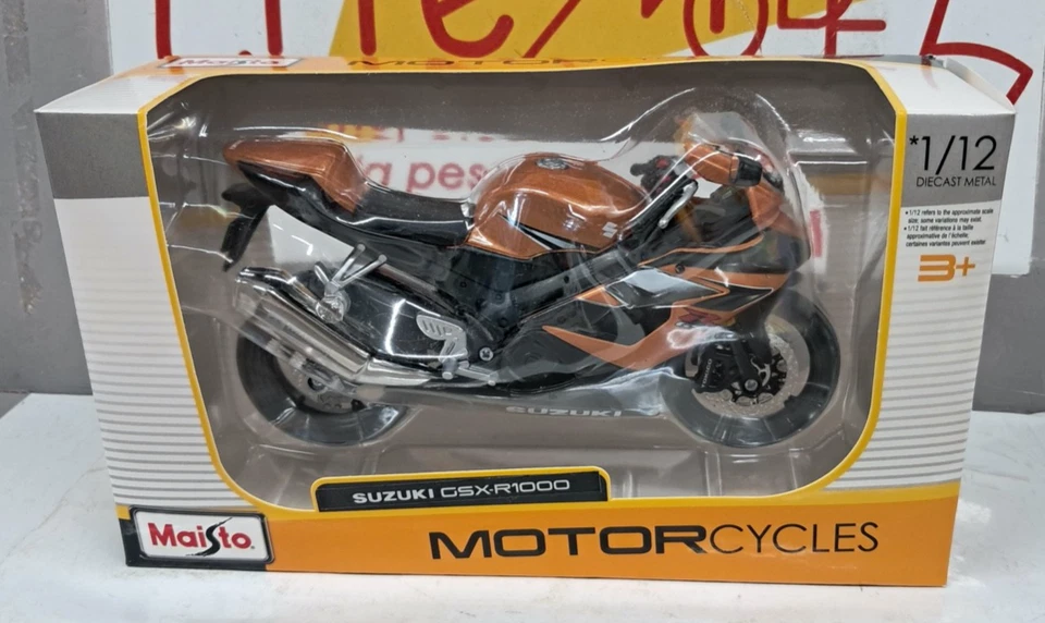MAISTO 1/12 - MOTO SUZUKI GSX-R1000 - Immagine 1 di 1