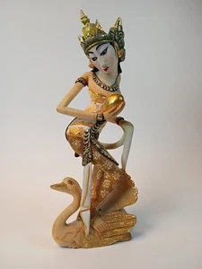 Holz geschnitzte balinesische hinduistische indonesische Göttin Tänzerin Figur 8,5 Zoll - Bild 1 von 14