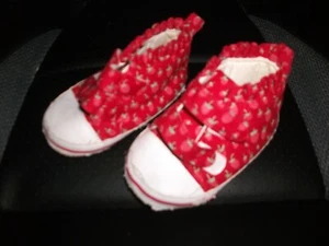 Baby Girls Red & White Strawberry Print Canvas Pram Boots Size 3-6 Months - Picture 1 of 2