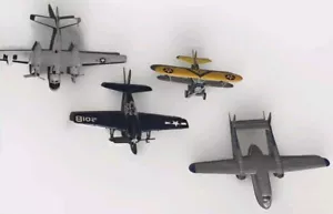 Konvolut 4 alte Plastik Miniatur Jagdflugzeuge - Bild 1 von 9