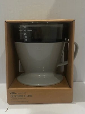 Cafetera Starbucks OXO de una sola porción de goteo automático con tanque de agua gris Foto 1 de 4