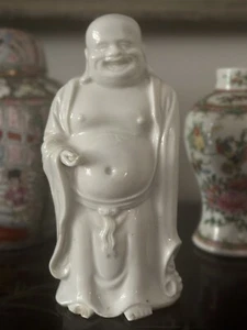 Sehr alter lachender Buddha Blanc de Chine - 18. Jahrhundert? - Bild 1 von 12