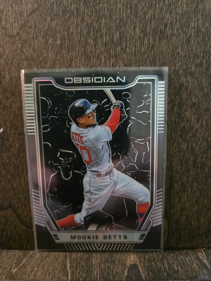 2019 Panini Obsidian #51 Mookie Betts  Silver Prizm Boston Red Sox - Image 1 of 2
