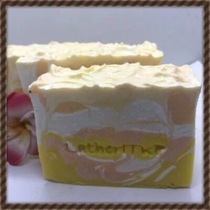 Handmade/Natural/Frangipanita Soap (Frangipani) - Picture 1 of 6