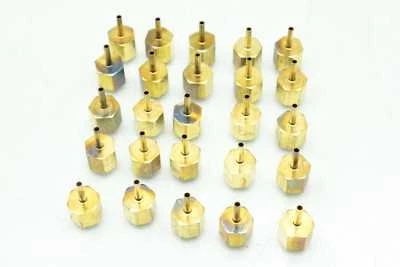25 New Parker 2-2 T2HG-B / Tube Reducers / 1/8"Tube Stub 1/8"FNPT / B-2-TA-7-2 - Image 1 of 4