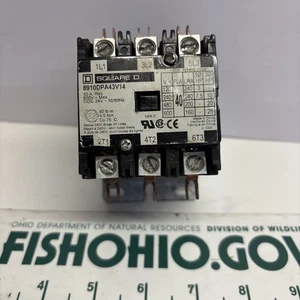 CONTACTOR CUADRADO D 8910DPA43V14 50 AMPERIOS, 600V 40 LB-in - Imagen 1 de 5