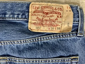 Vintage Levis 501 Jeans Herren 36x38 Blau Denim Original Button Fly Y2K DISTRESSED - Bild 1 von 16