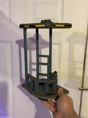 Edificio de ciencia ficción para figuras a escala 3,75 madera y plástico para diorama 1/18 Foto 1 de 4