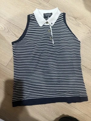 Chanel 1995 Top a rayas azul marino y blanco sin mangas talla 38 Foto 1 de 4