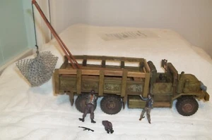 Walking Dead McFarlane Building Set Woodbury Assault Vehicle Assembled - Picture 1 of 4