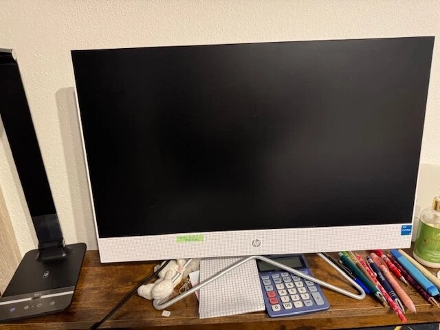 hp all in one pc 27 zoll weiß wenig genutzt keine Gebrauchsspuren  - Bild 1 von 1