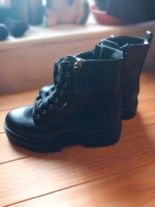 Black lace up ankle boots with chunky sole. Ladies new 7. - Picture 1 of 5