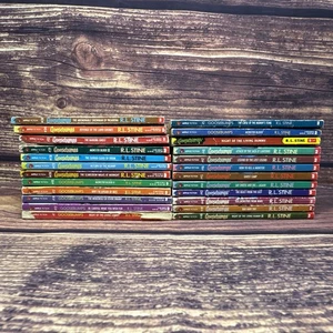 Vintage 1990's RL Stine Goosebumps Lot Of 24 Paperback Books - Picture 1 of 7